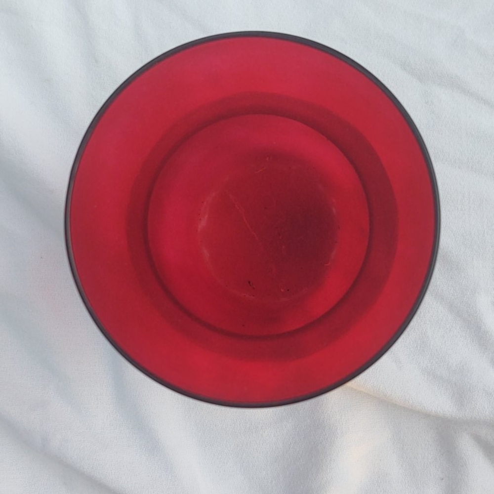 RED VASE ⭐⭐⭐⭐⭐ - Picture 3 of 3